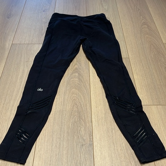 Alo Leggings - Picture 4 of 4
